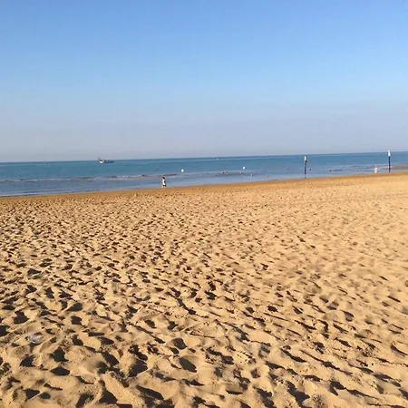 Enjoy The Peace On Our Beautiful Terrace - Beahost Apartamento Bibione